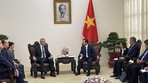 PTT Trần Hồng Hà tiếp Thống đốc vùng Kaluga, Liên bang Nga, trong khuôn khổ chuyến thăm chính thức Việt Nam - Sputnik Việt Nam