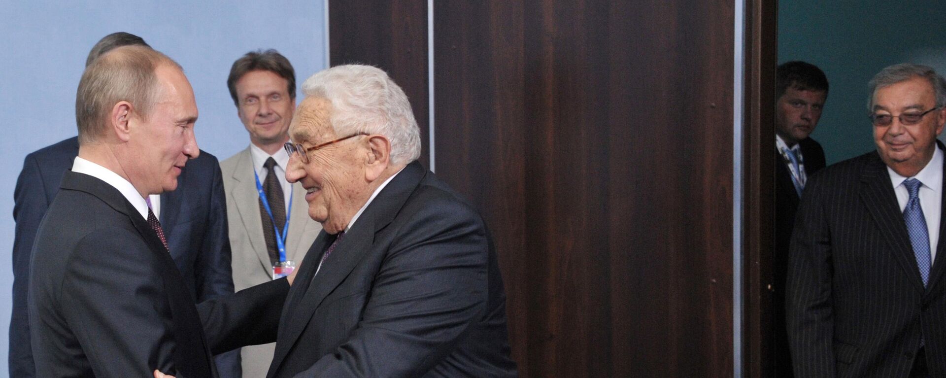 Tổng thống Nga Vladimir Putin gặp cựu Ngoại trưởng Mỹ Henry Kissinger, năm 2012 - Sputnik Việt Nam, 1920, 30.11.2023
