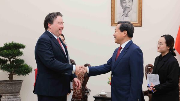 Phó Thủ tướng Lê Minh Khái tiếp Đại sứ đặc mệnh toàn quyền Hợp chúng quốc Hoa Kỳ tại Việt Nam Marc Knapper - Sputnik Việt Nam