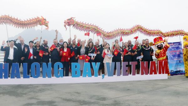 Quảng Ninh tổ chức lễ đón, chào mừng đoàn đua thuyền buồm vòng quanh thế giới Clipper - Sputnik Việt Nam