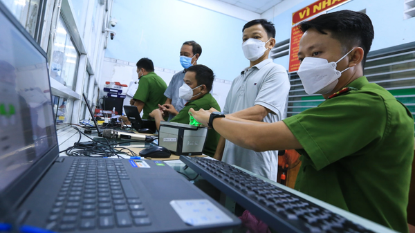 Từ 1.7, Bộ Công an tiến hành cấp, đổi thẻ căn cước cho người dân - Sputnik Việt Nam