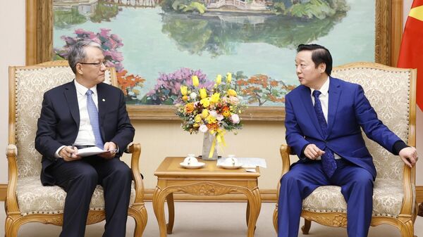 Phó Thủ tướng Trần Hồng Hà tiếp Tổng Giám đốc Tập đoàn Xây dựng Điện lực Trung Quốc - Sputnik Việt Nam
