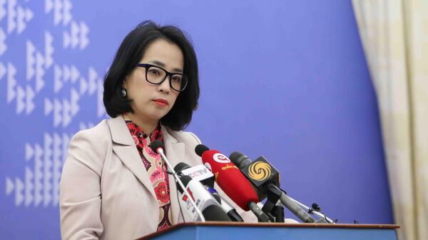 Người phát ngôn Bộ Ngoại giao Phạm Thu Hằng chủ trì họp báo thường kỳ tháng 2 - Sputnik Việt Nam