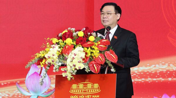 Chủ tịch Quốc hội Vương Đình Huệ phát biểu kết luận hội nghị.  - Sputnik Việt Nam