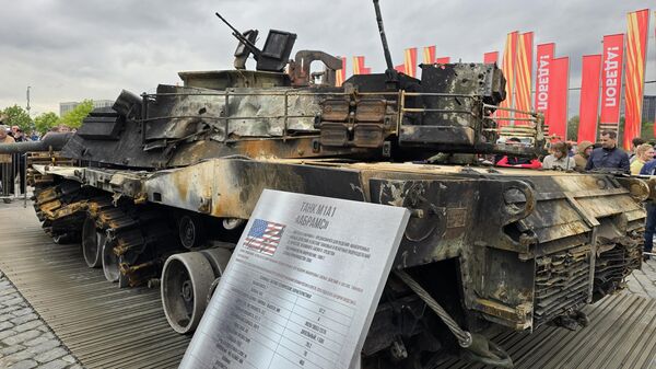 Xe tăng Abrams của Mỹ - Sputnik Việt Nam