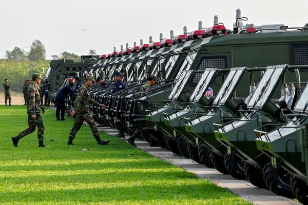 Trang thiết bị quân sự trong cuộc tập trận chung của Trung Quốc và Campuchia - Sputnik Việt Nam