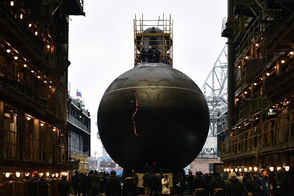 Nghi lễ hạ thủy tàu ngầm diesel-điện đề án 636.3 (&quot;Varshavyanka&quot;) &quot;Volkhov&quot; dành cho Hạm đội Thái Bình Dương tại Saint-Peterburg - Sputnik Việt Nam