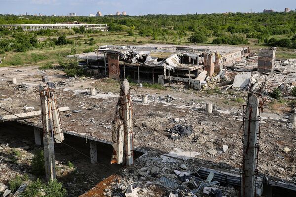 Sân bay Donetsk bị phá hủy - Sputnik Việt Nam