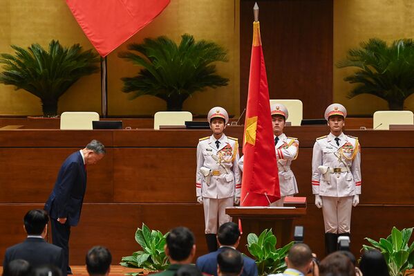 Chủ tịch nước mới đắc cử của Việt Nam, Đại tướng Tô Lâm, tuyên thệ trung thành với nhân dân - Sputnik Việt Nam