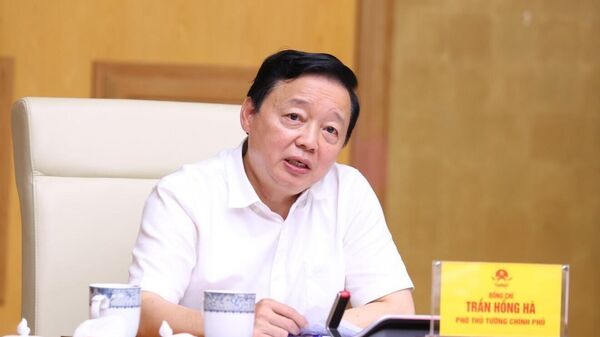 Phó Thủ tướng Trần Hồng Hà chủ trì họp về Dự thảo Nghị định quy định chi tiết một số điều của Luật Nhà ở  - Sputnik Việt Nam