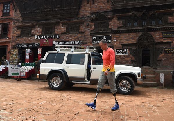 Vận động viên leo núi bị cụt hai chân người Trung Quốc ở Kathmandu - Sputnik Việt Nam