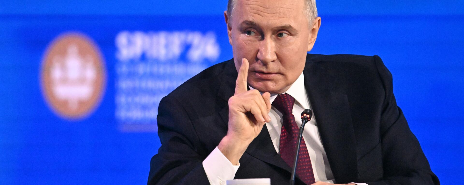Tổng thống Nga Vladimir Putin tại SPEF 2024 - Sputnik Việt Nam, 1920, 01.07.2024