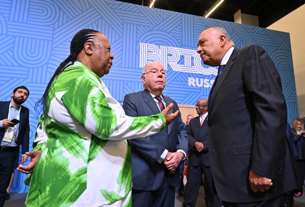 Ngoại trưởng Nam Phi Naledi Pandor trước cuộc gặp của các ngoại trưởng BRICS tại Nizhny Novgorod - Sputnik Việt Nam
