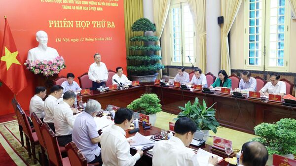 Chủ tịch nước Tô Lâm chủ trì họp Ban Chỉ đạo tổng kết 40 năm Đổi mới - Sputnik Việt Nam