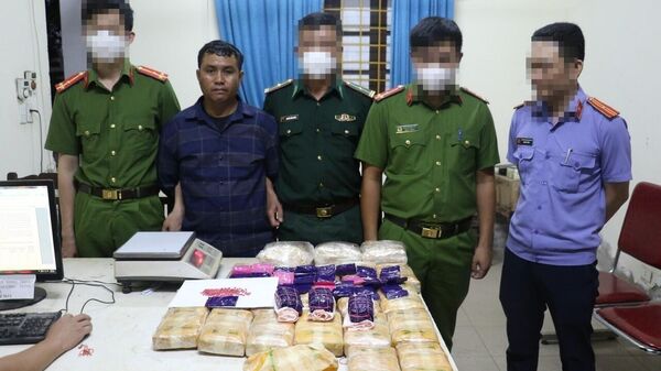 Nghệ An triệt xóa đường dây ma túy xuyên quốc gia, thu giữ hơn 20kg ma túy - Sputnik Việt Nam