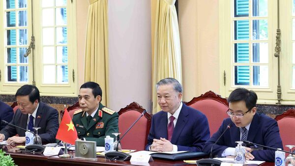 Chủ tịch nước Tô Lâm hội đàm với Tổng thống LB Nga Vladimir Putin  - Sputnik Việt Nam