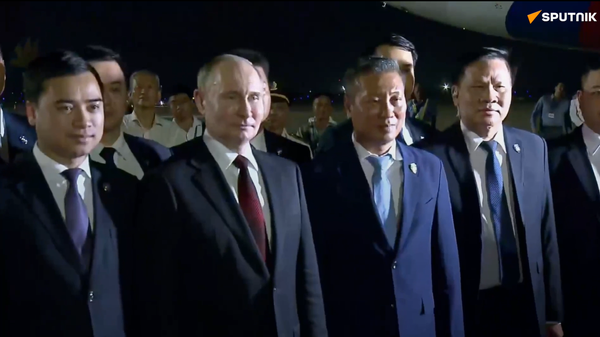 Chuyến thăm chính thức Việt Nam của Tổng thống Vladimir Putin đã kết thúc - Sputnik Việt Nam