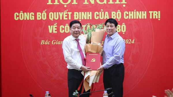 Trung tướng Nguyễn Văn Gấu được điều động giữ chức Bí thư Tỉnh ủy Bắc Giang  - Sputnik Việt Nam