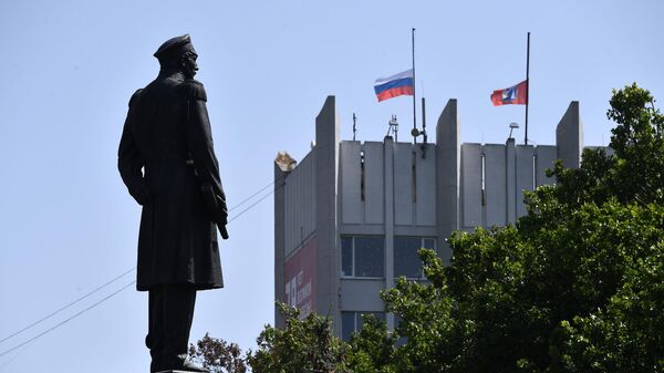 Ngày để tang các nạn nhân trong vụ tấn công tên lửa của LLVT Ukraina ở Sevastopol - Sputnik Việt Nam