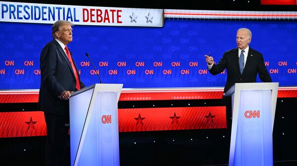 Cuộc tranh luận giữa Tổng thống Mỹ Joe Biden và người tiền nhiệm Donald Trump  - Sputnik Việt Nam