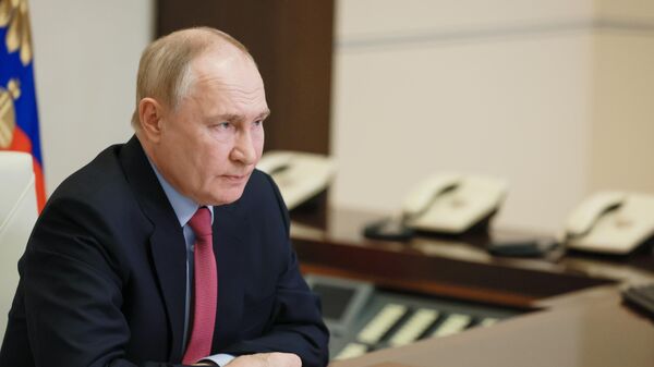 Tổng thống Vladimir Putin khai trương các chủ thể xã hội và hạ tầng tại các khu vực mới của LB Nga