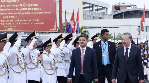 Lễ tiễn Chủ tịch nước Tô Lâm tại Sân bay quốc tế Phnom Penh - Sputnik Việt Nam