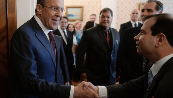 Bộ trưởng Ngoại giao Nga Sergei Lavrov tại cuộc gặp với nhóm năm anh hùng Cuba - Sputnik Việt Nam