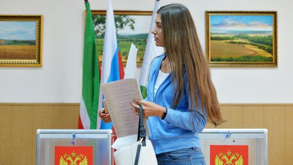Đảng Nước Nga thống nhất bầu cử sơ bộ - Sputnik Việt Nam