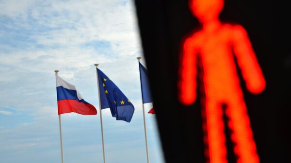 Chính trị gia Pháp kêu gọi ngừng cáo buộc Nga can thiệp vào công việc của Pháp