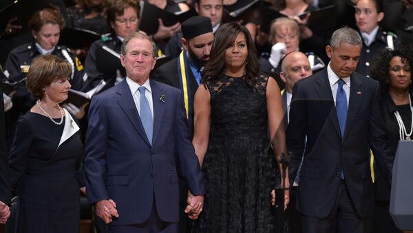 Cựu Tổng thống Bush nhảy tại đám tang cho người chết ở Dallas - Sputnik Việt Nam