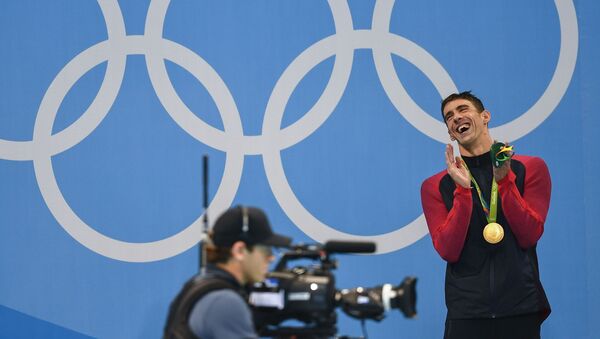 Kình ngư Michael Phelps giành huy chương vàng nội dung bơi bướm 200 m nam tại Thế vận hội mùa hè XXXI - Sputnik Việt Nam