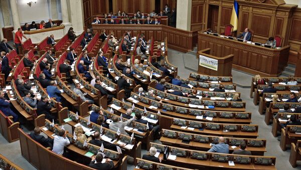 Депутаты на заседании Верховной рады Украины в Киеве - Sputnik Việt Nam
