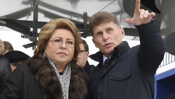 Chủ tịch Hội đồng Liên bang Valentina Matvienko và Thống đốc tỉnh Sakhalin Oleg Kozhemyako - Sputnik Việt Nam