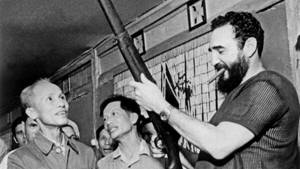 Chuyến đi của Fidel Castro vào tháng chín năm 1973 đến những vùng giải phóng do Chính phủ Cách mạng miền Nam Việt Nam kiểm soát. - Sputnik Việt Nam