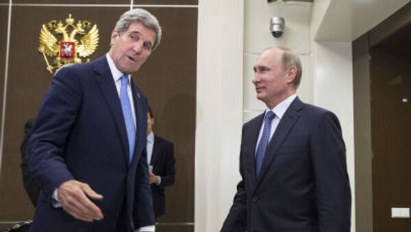 Cuộc gặp giữa Ngoại trưởng Mỹ John Kerry và Tổng thống Nga Vladimir Putin tại Sochi - Sputnik Việt Nam