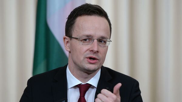 Ngoại trưởng Hungary tiết lộ: Zelensky muốn kéo NATO vào cuộc xung đột