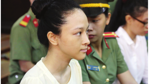 Hoa hậu Phương Nga ngày hầu tòa - Sputnik Việt Nam
