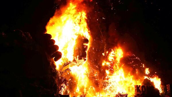 Cháy khủng khiếp sân khấu bom tấn 'Kong: Skull Island' ở Sài Gòn - Sputnik Việt Nam