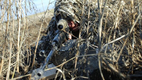 Các tay súng bắn tỉa nữ từ châu Âu đang chiến đấu ở Donbass, LNR thông báo - Sputnik Việt Nam