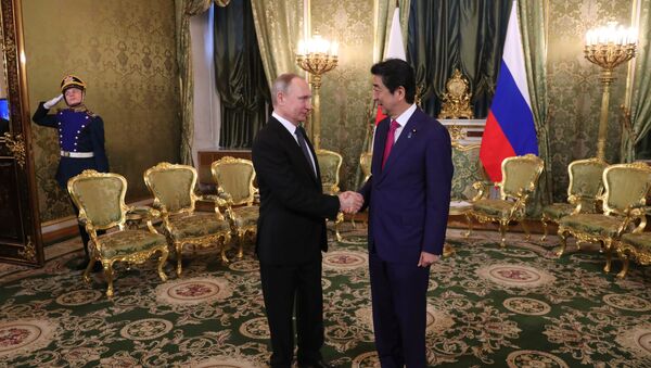 Vladimir Putin và Shinzo Abe - Sputnik Việt Nam