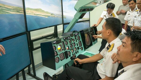 Nga chuyển giao cho Việt Nam tổ hợp mô phỏng độc đáo tàu và máy bay trực thăng - Sputnik Việt Nam