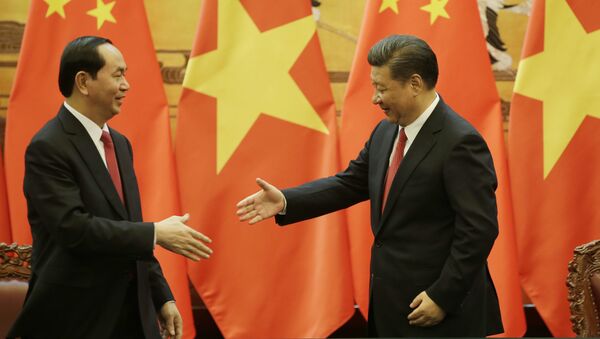 Chủ tịch Trần Đại Quang và Chủ tịch Tập Cận Bình trong cuộc họp tại Bắc Kinh - Sputnik Việt Nam