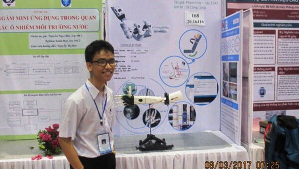 Phạm Huy và cánh tay robot - Sputnik Việt Nam