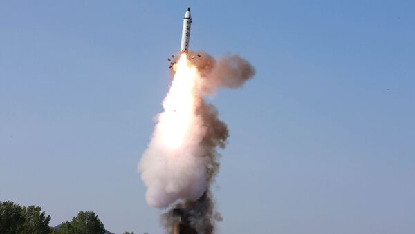 Тестовый пуск северокорейской ракеты Pukguksong-2 - Sputnik Việt Nam