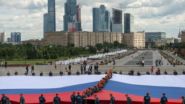 Nghi lễ khai trương lá cờ Nga lớn nhất - Sputnik Việt Nam
