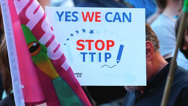 Tại châu Âu đang gia tăng số lượng những người chống lại Đối tác xuyên Đại Tây Dương - TTIP. - Sputnik Việt Nam
