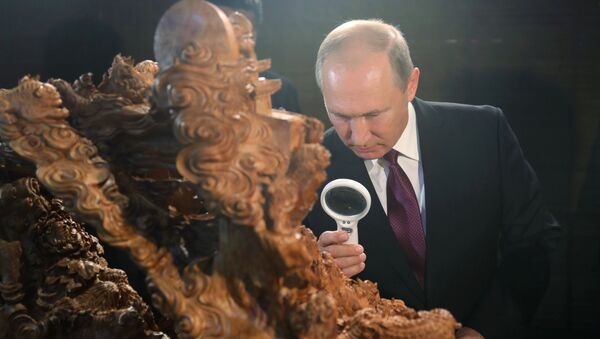 Tổng thống LB Nga Vladimir Putin tại triển lãm văn hoá của Trung Quốc tại Hạ Môn - Sputnik Việt Nam