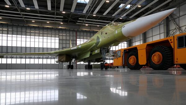 Máy bay ném bom chiến lược hiện đại Tu-160M2 - Sputnik Việt Nam