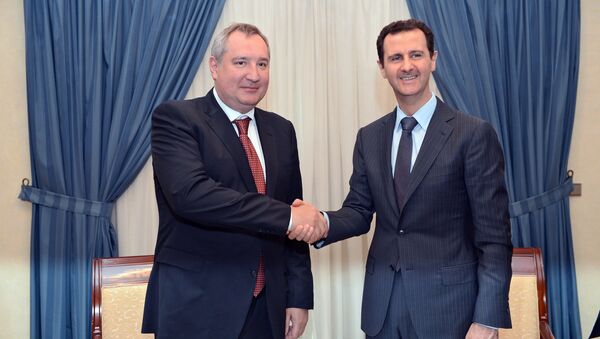 Tổng thống Syria Bashar Assad với Phó Thủ tướng Dmitry Rogozin - Sputnik Việt Nam