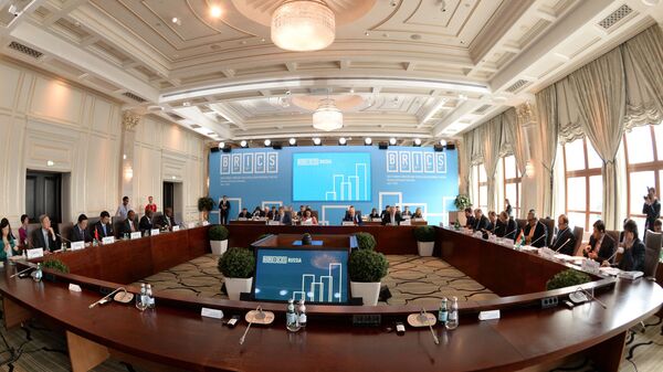 Thành viên cuộc gặp bộ trưởng tài chính và thống đốc ngân hàng trung ương của BRICS và Hội đồng quản trị  Ngân hàng phát triển mới - Sputnik Việt Nam
